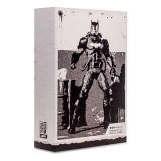 DC Multiverse Actionfigur - Hazmat Suit Batman (Line Art) (Gold Label)