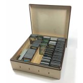 Erstklassige Box für alle Spiele mit vielen Karten